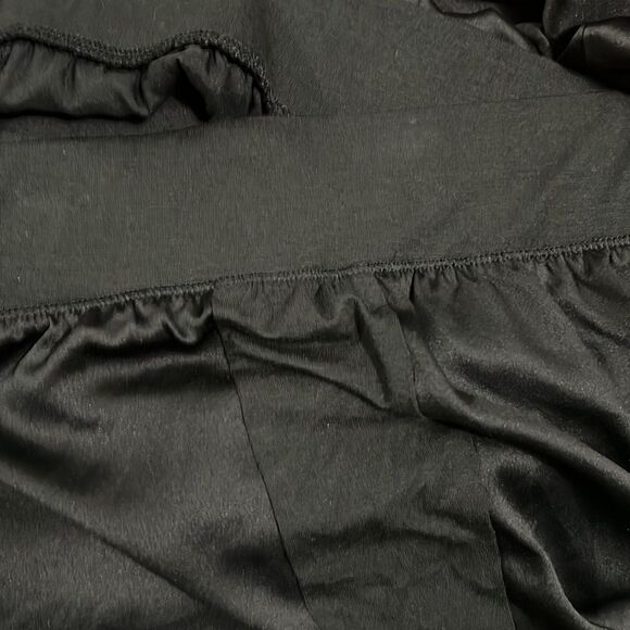 Victorias Secret Supersoft Satin Leopard print Jacket & pants pajama set Large - Picture 8 of 8